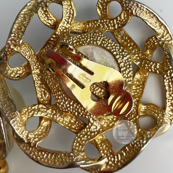 Faux Pearl and Gold Metal Chain Earrings Large Round Vintage Clip On 80s Retro - Picture 9 of 10